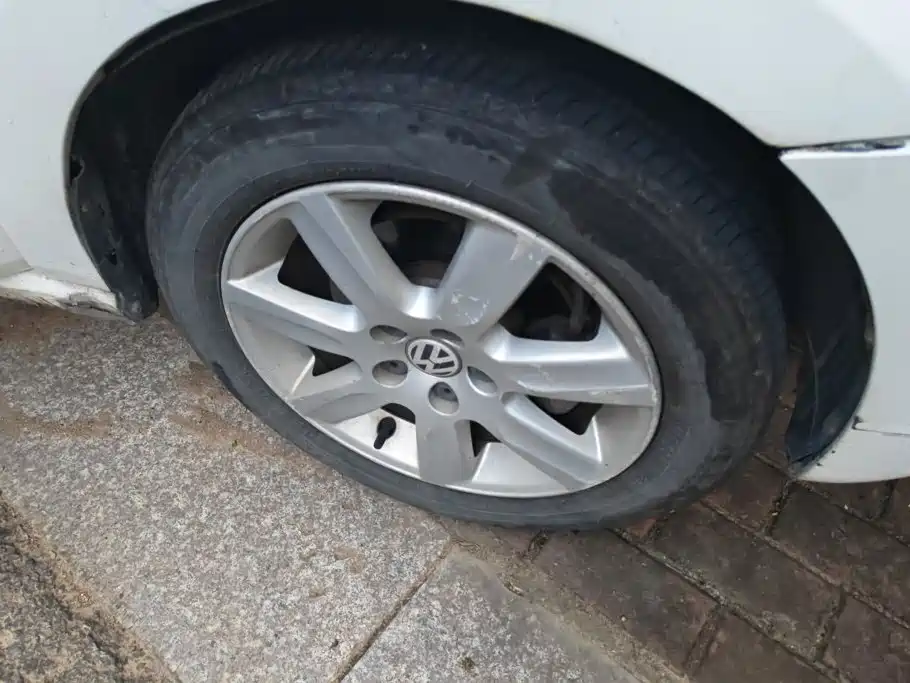 Volkswagen Polo — миниатюра 6