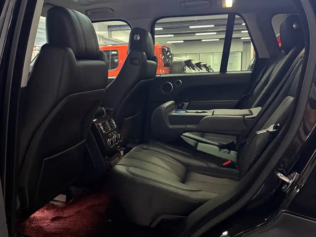 Land Rover Range Rover — миниатюра 11