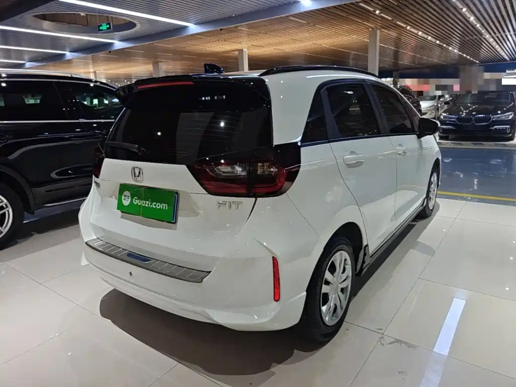 Honda Fit — миниатюра 7