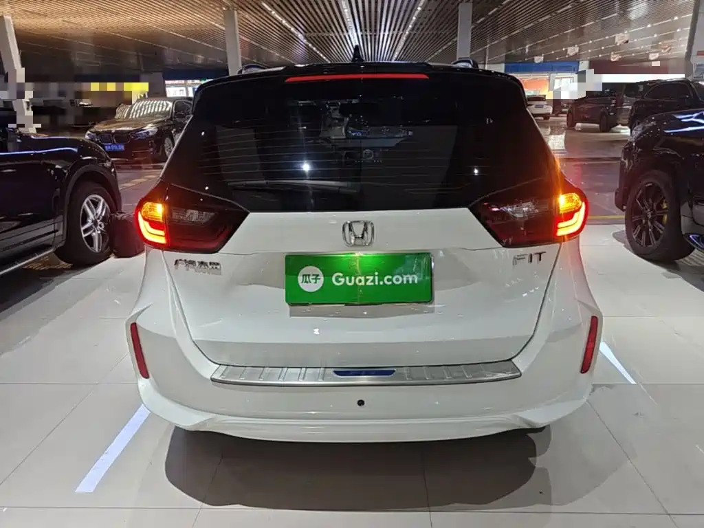 Honda Fit — миниатюра 6