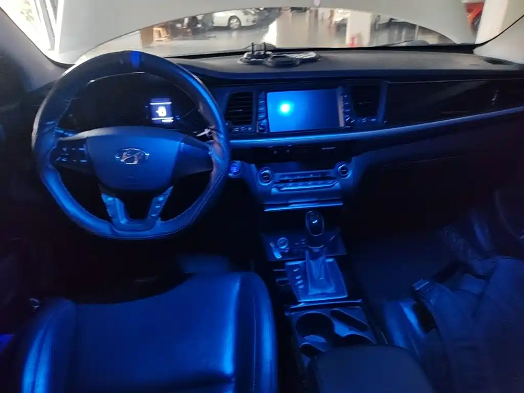 Hyundai Mistra — миниатюра 10