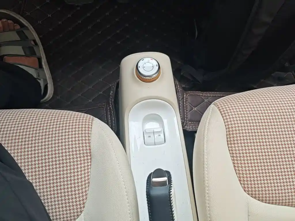 Wuling MINIEV — миниатюра 14