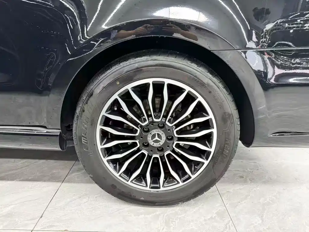 Mercedes-Benz V-Class — миниатюра 30