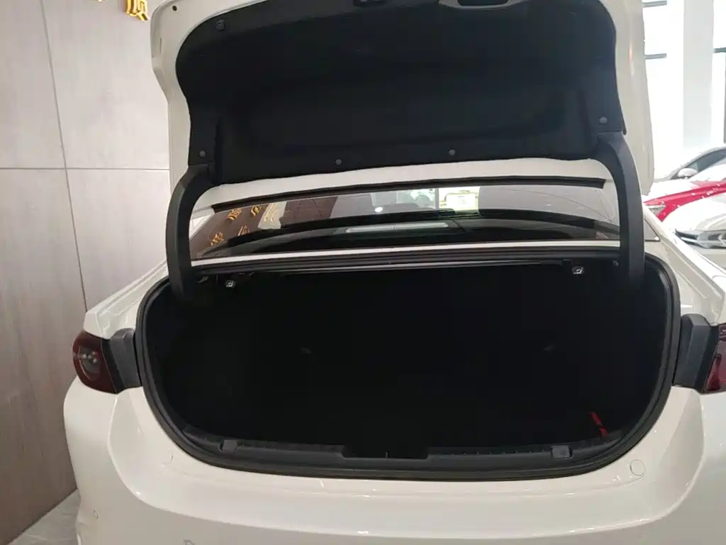 Mazda 3 Axela — миниатюра 19