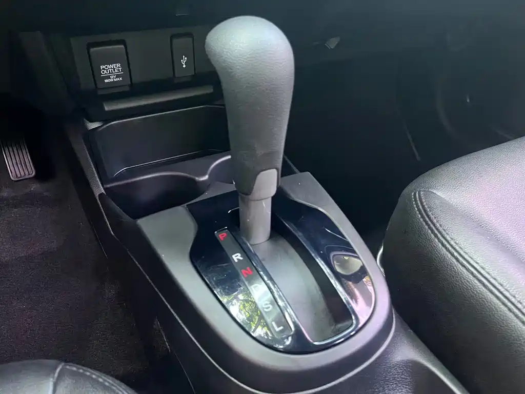 Honda Fit — миниатюра 11