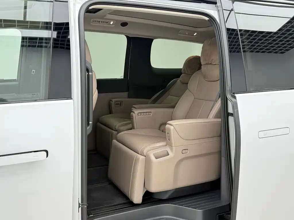 Li Auto Li MEGA — миниатюра 7