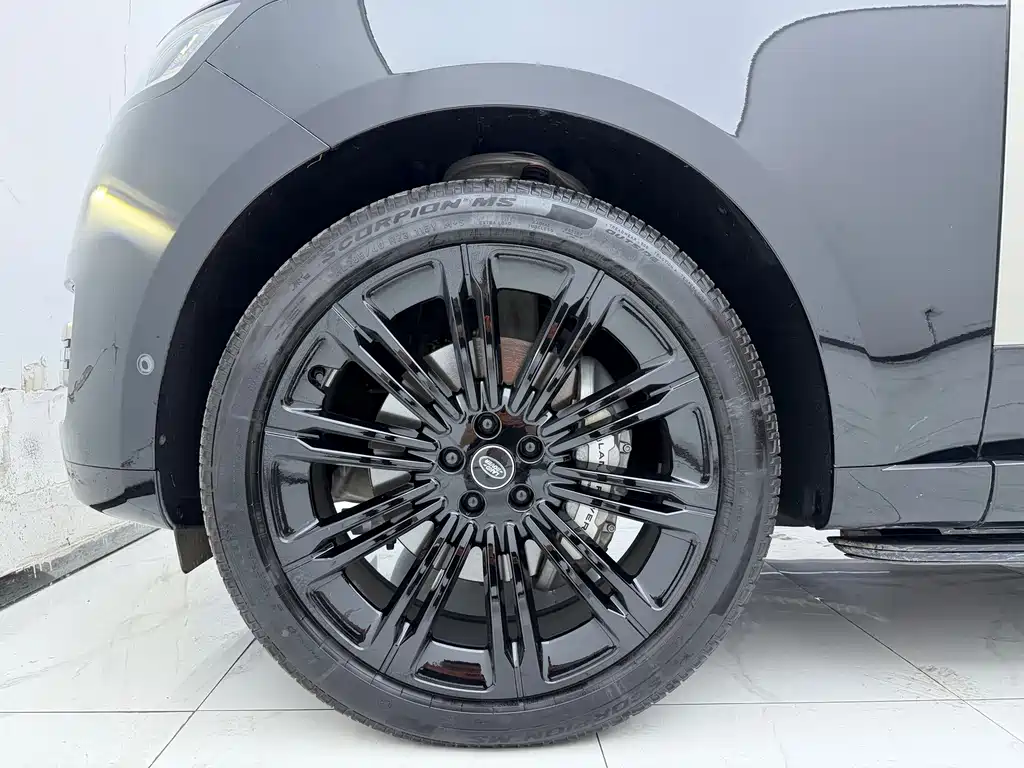 Land Rover Range Rover — миниатюра 8