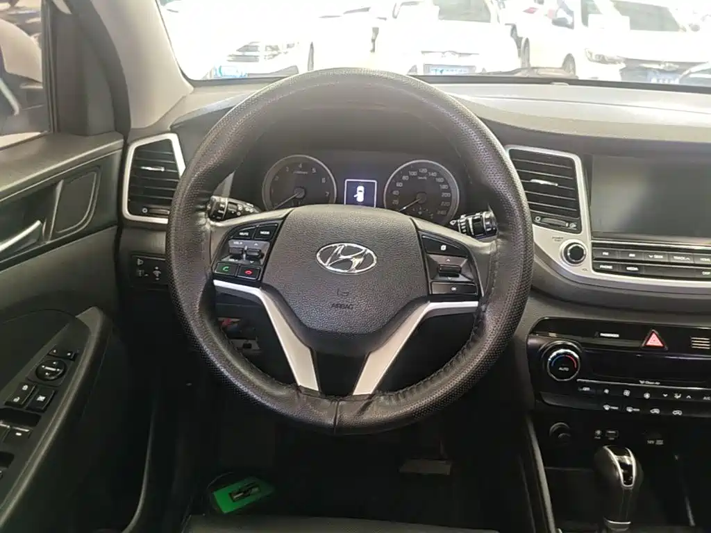 Hyundai Tucson — миниатюра 11
