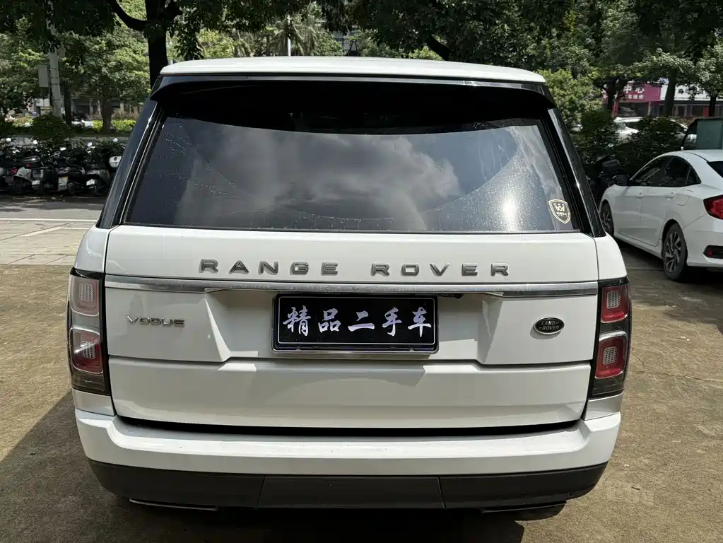 Land Rover Range Rover — миниатюра 17
