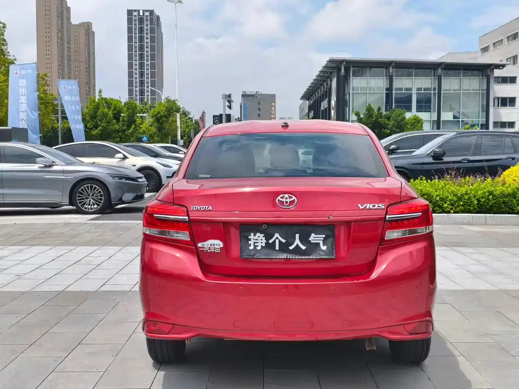 Toyota Vios — миниатюра 8