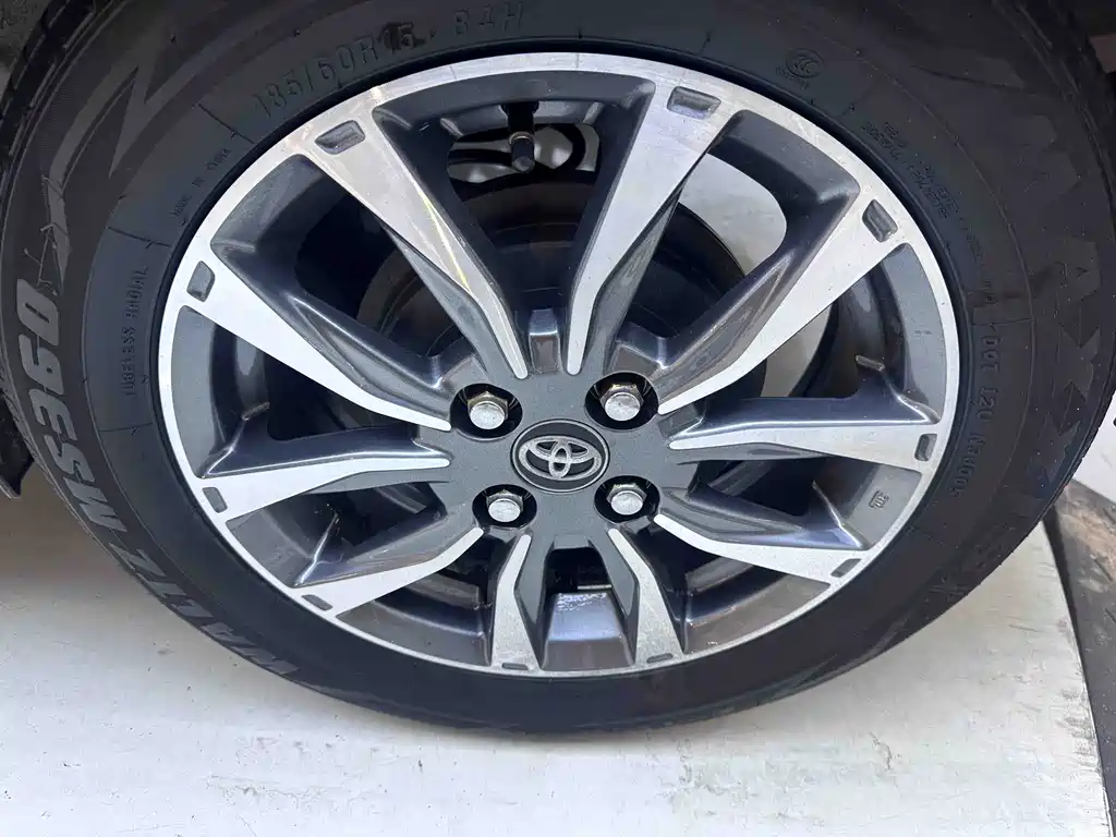 Toyota Yaris L — миниатюра 16