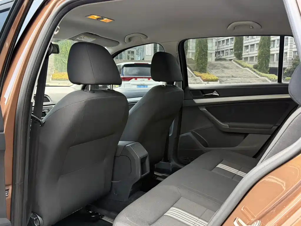 Volkswagen Gran Lavida — миниатюра 10