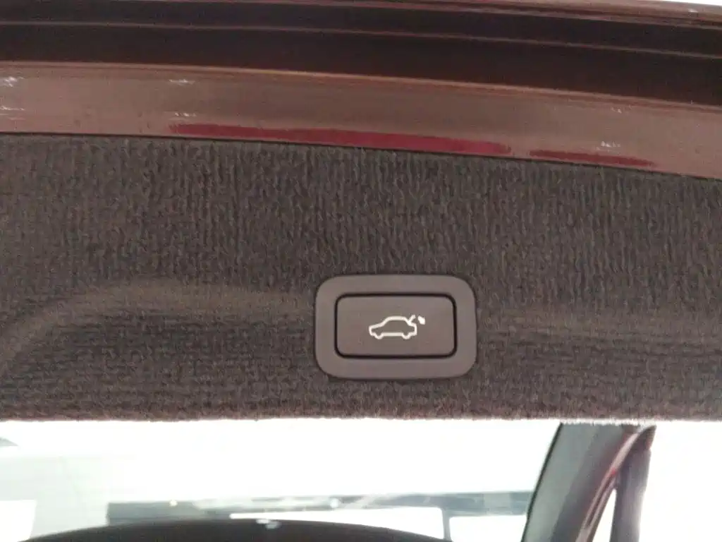 Volvo XC60 (Import) — миниатюра 16