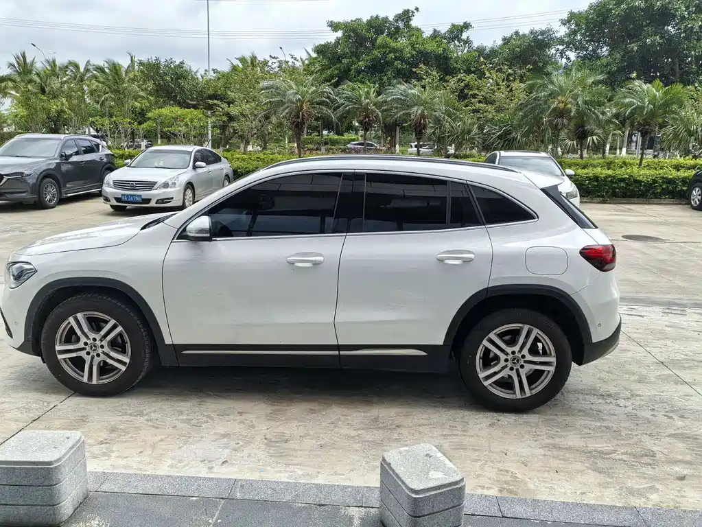 Mercedes-Benz GLA 2022