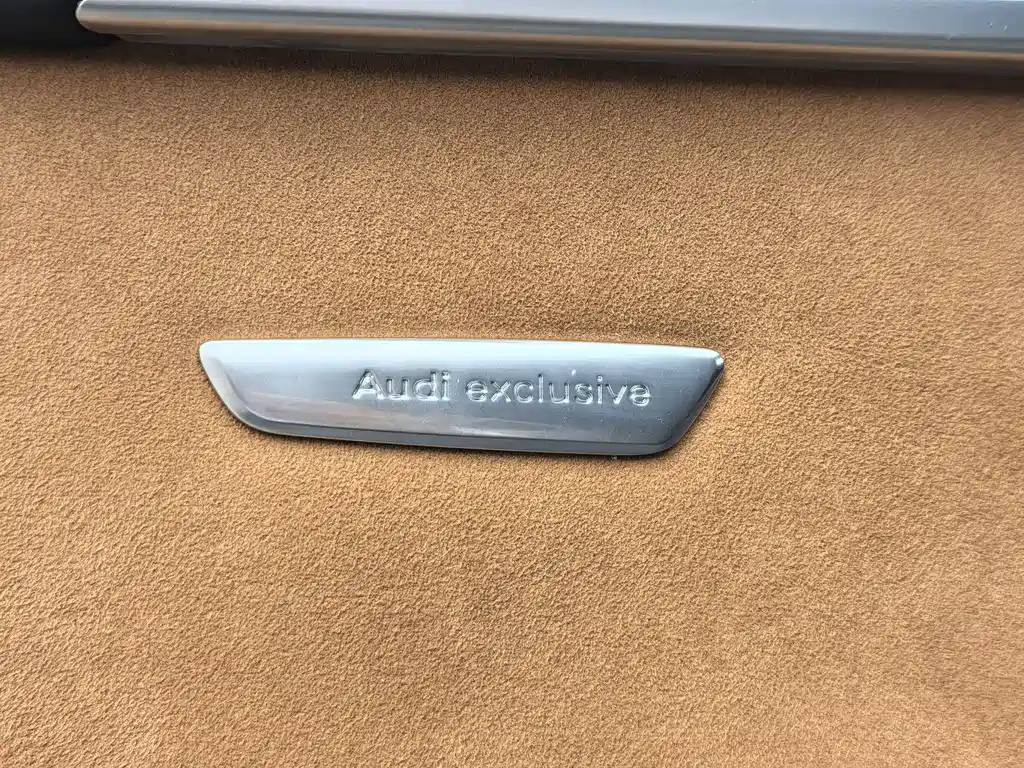 Audi A8 — миниатюра 10