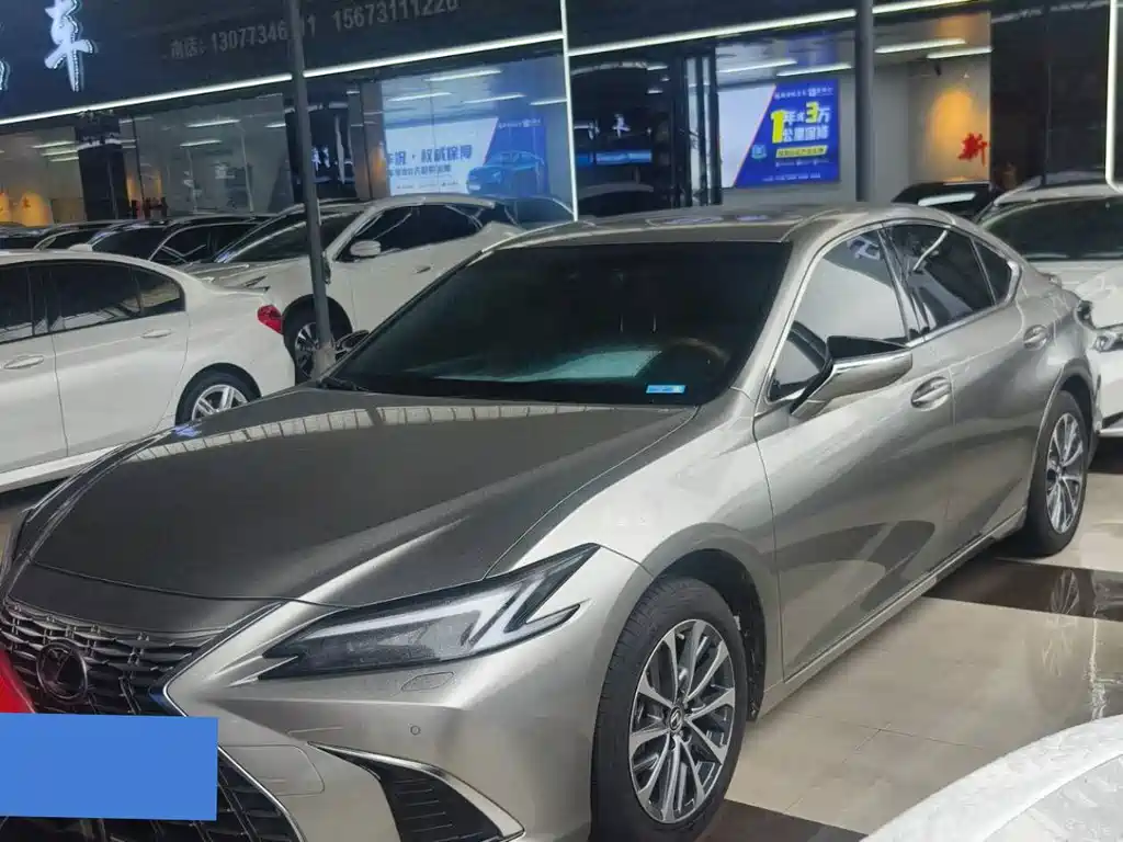 LEXUS ES