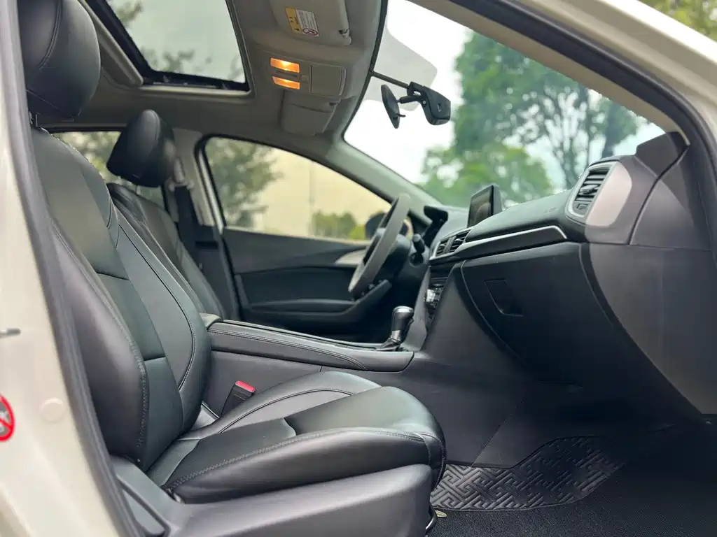 Mazda 3 Axela — миниатюра 21