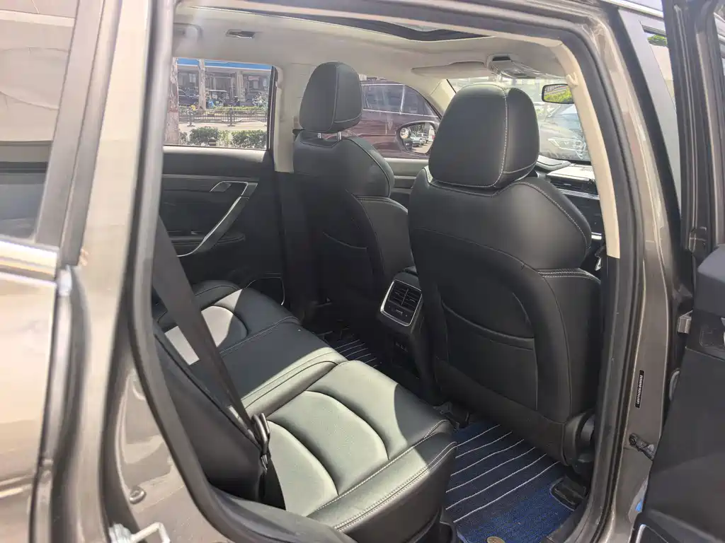 Geely Boyue — миниатюра 11