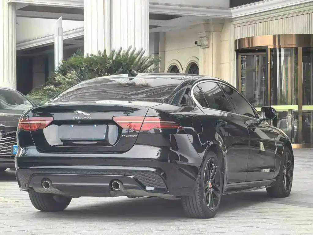 Jaguar XEL — миниатюра 9