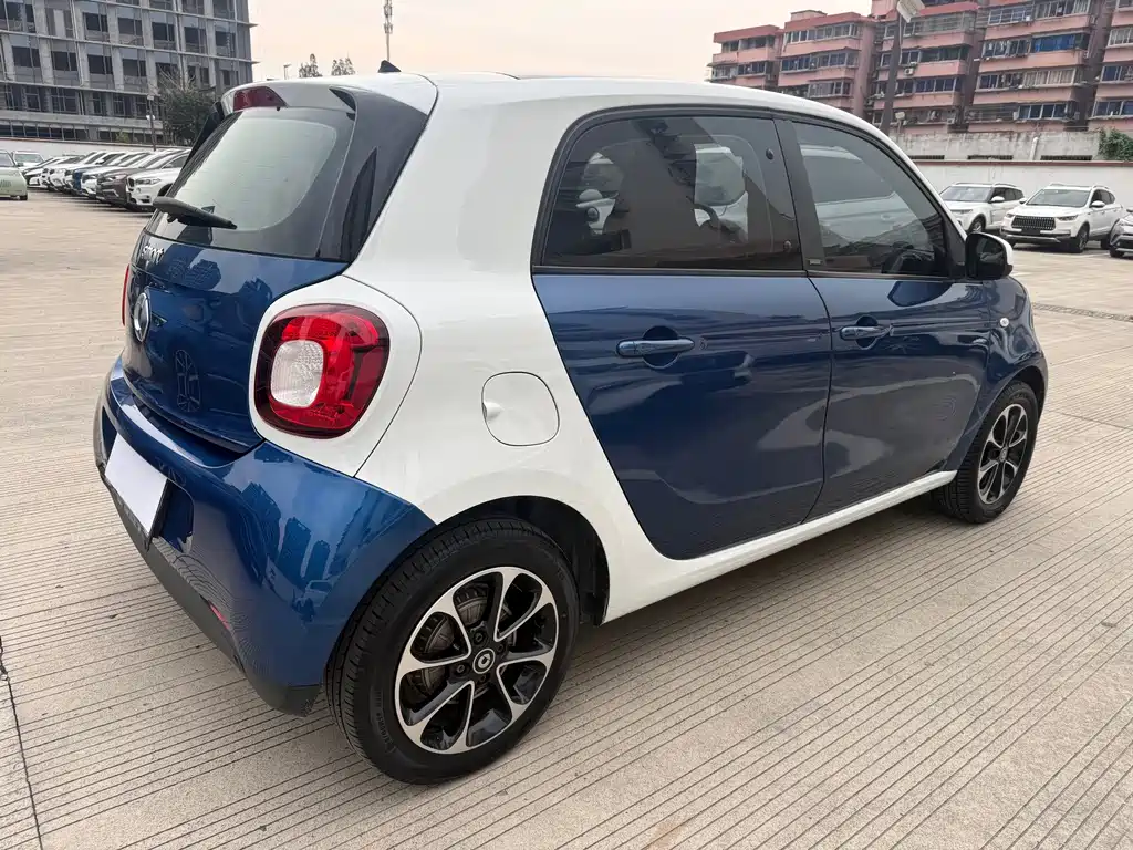 smart Smart Forfour — миниатюра 10