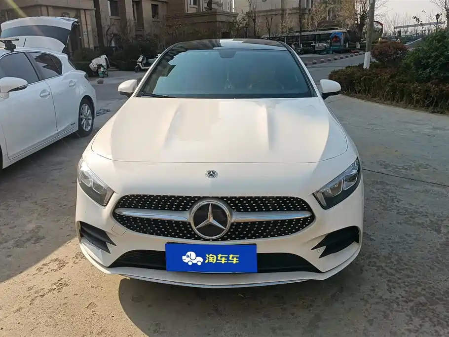 MERCEDES-BENZ A CLASS