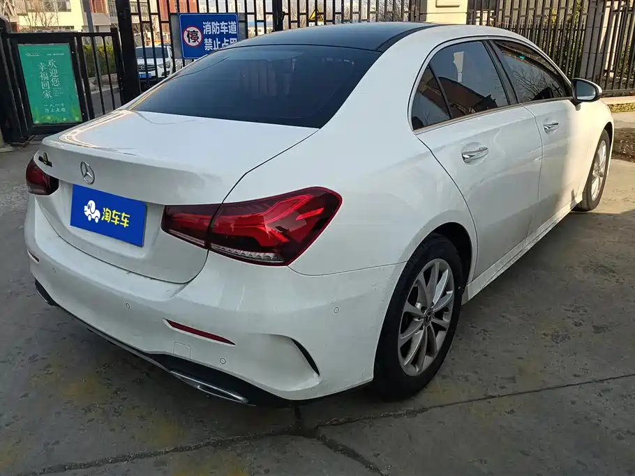 MERCEDES-BENZ A CLASS