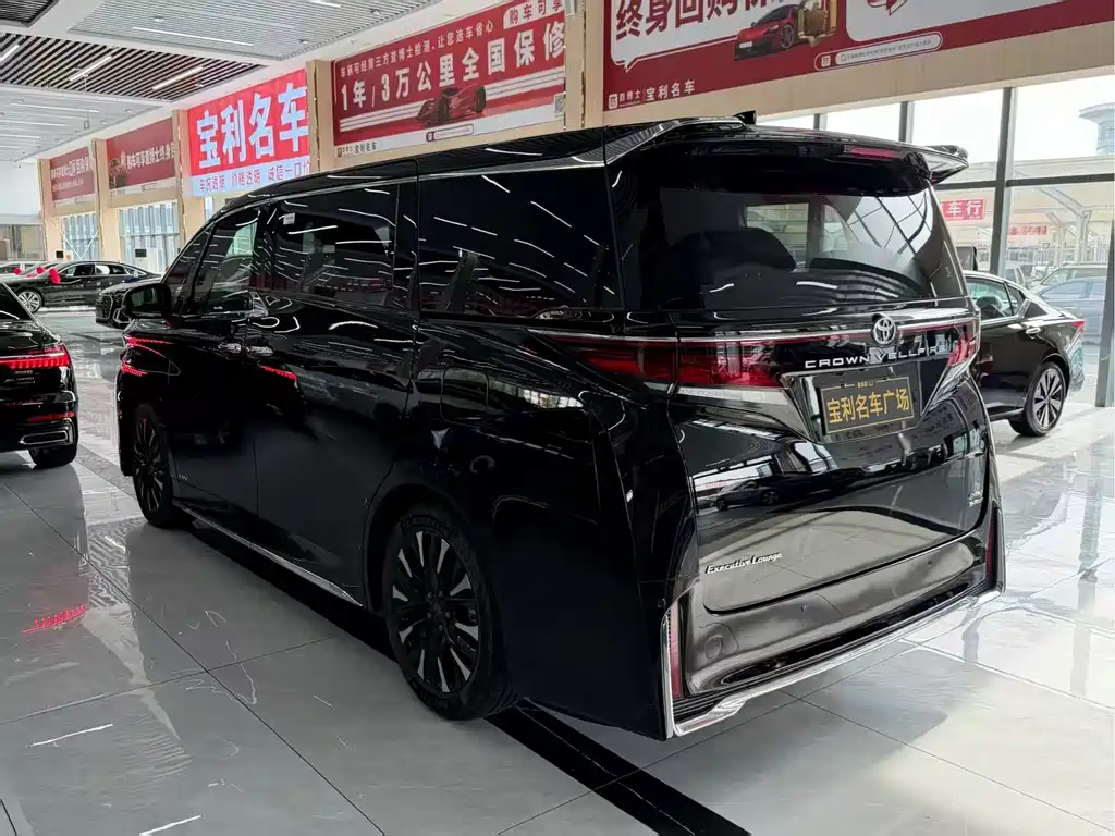 Toyota Vellfire — миниатюра 9