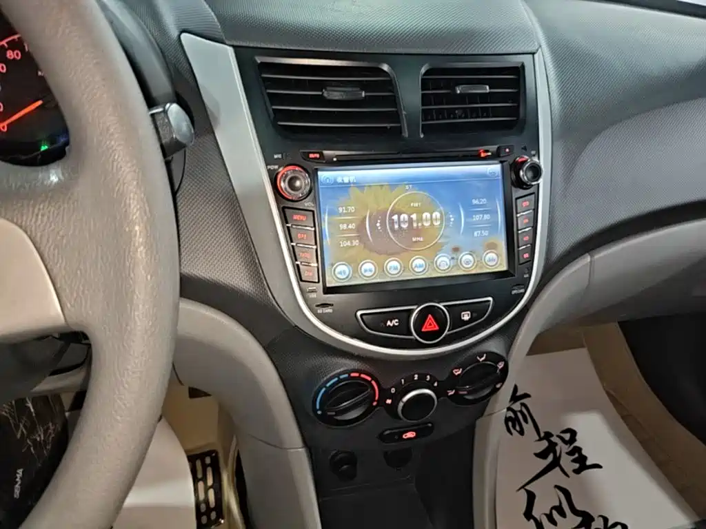 Hyundai Verna — миниатюра 13