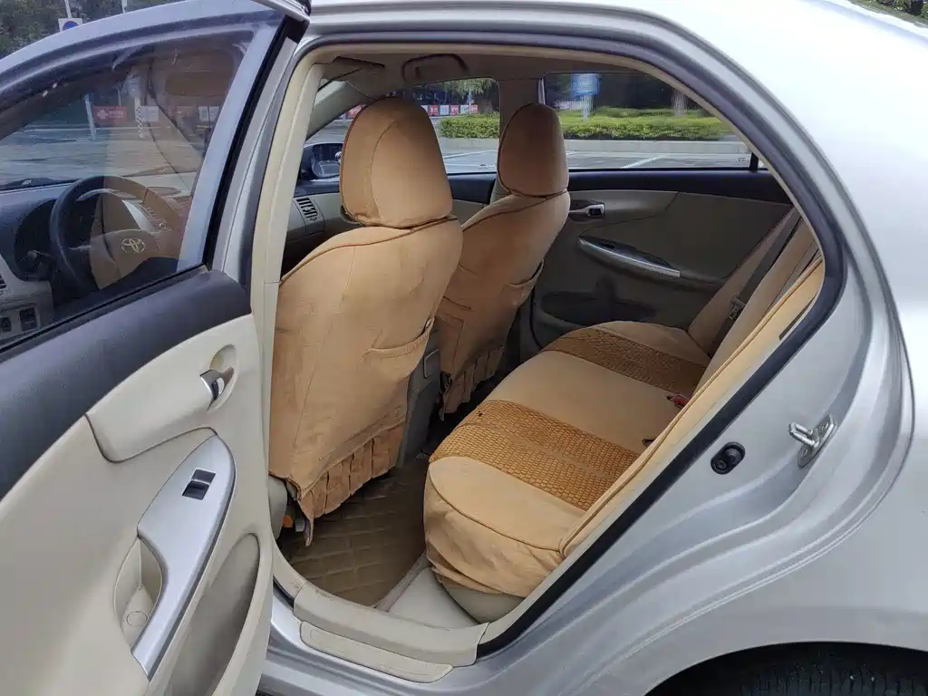 Toyota Corolla — миниатюра 10