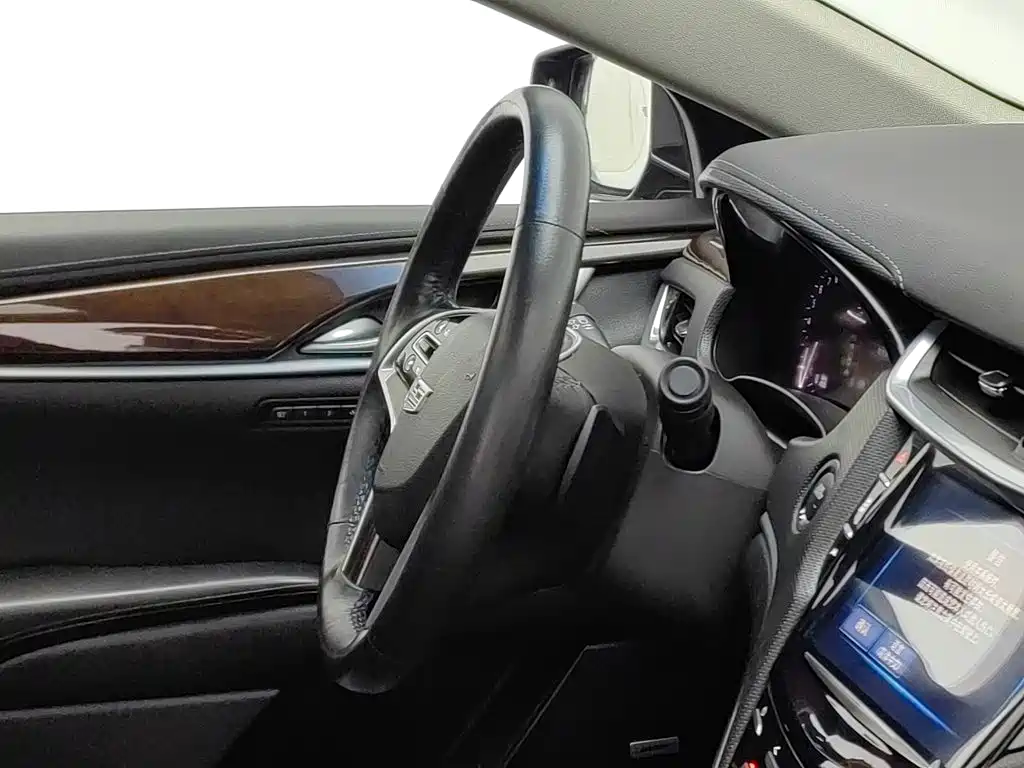 Cadillac XTS — миниатюра 22