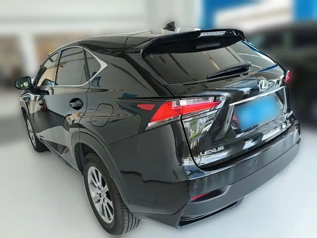 Lexus NX — миниатюра 7