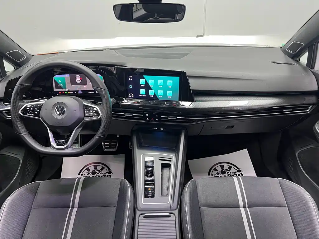 Volkswagen Golf — миниатюра 18