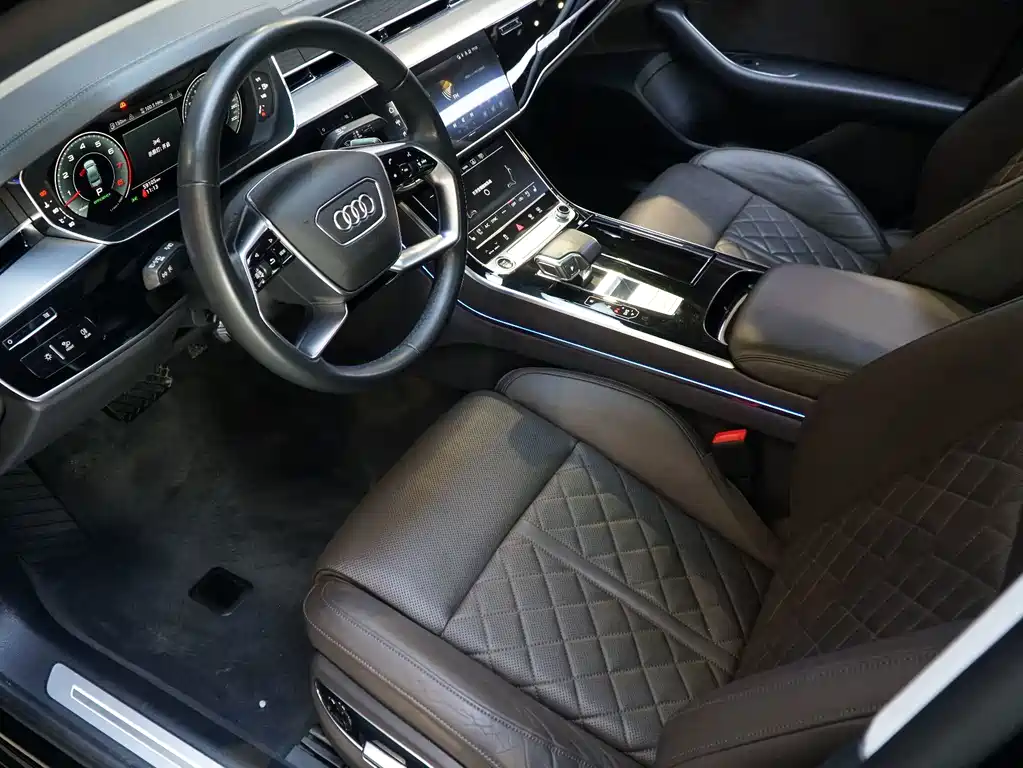 Audi A8 — миниатюра 5