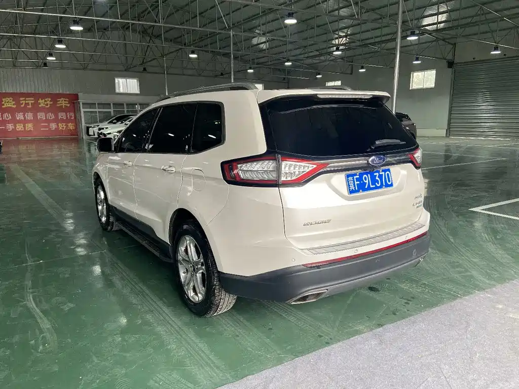 Ford Edge — миниатюра 9
