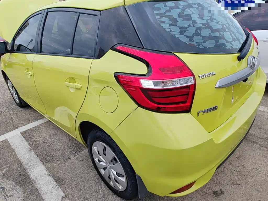 Toyota Yaris L — миниатюра 5