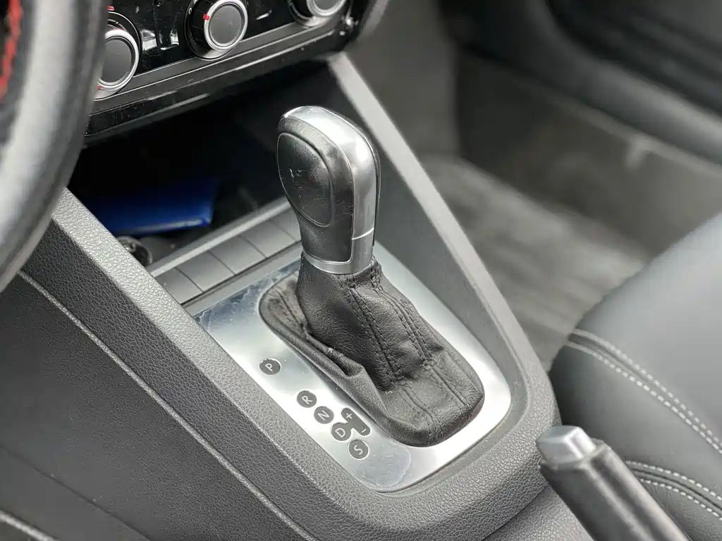 Volkswagen Sagitar — миниатюра 3