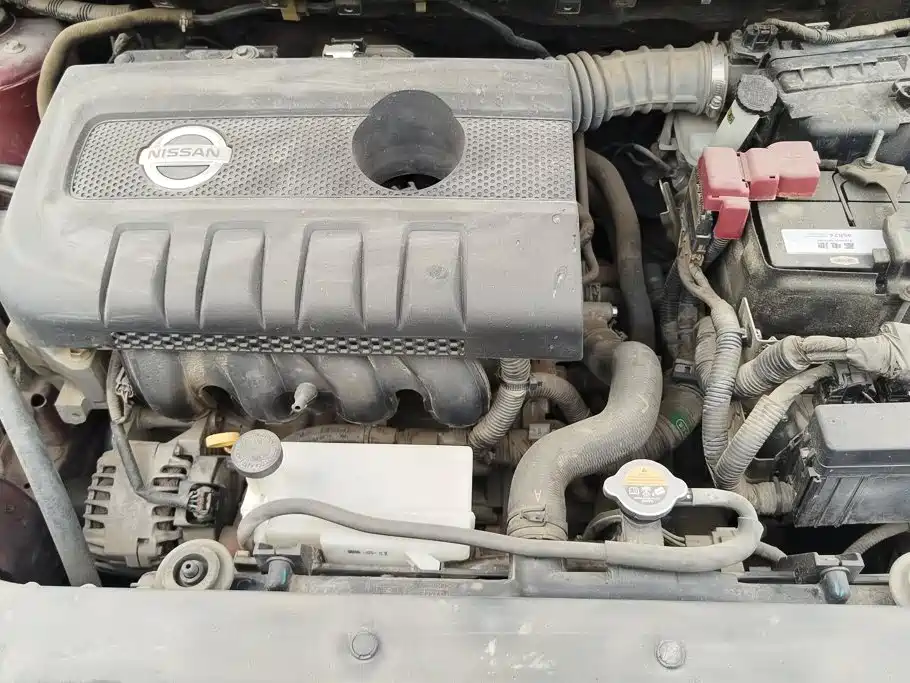 Nissan Tiida — миниатюра 9