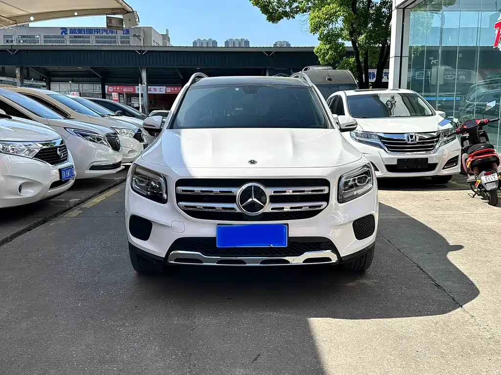 Mercedes-Benz GLB 2023 GLB 220