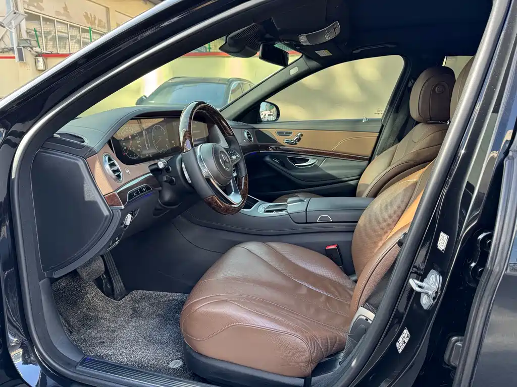 Mercedes-Benz S-Class — миниатюра 3