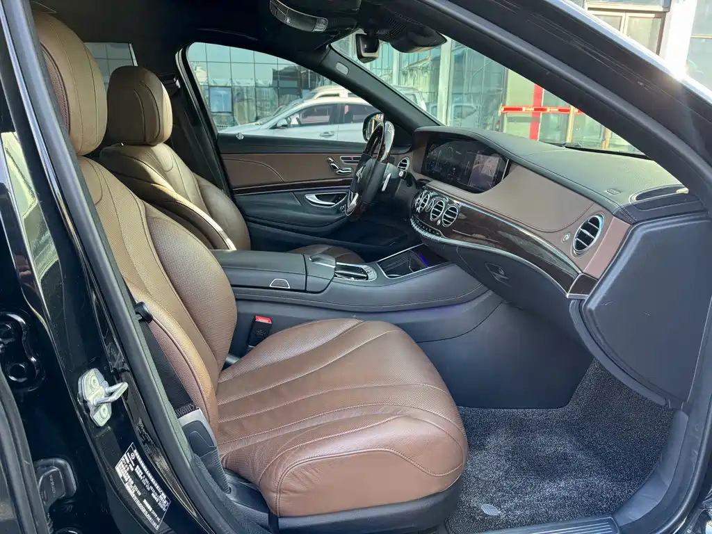 Mercedes-Benz S-Class — миниатюра 7