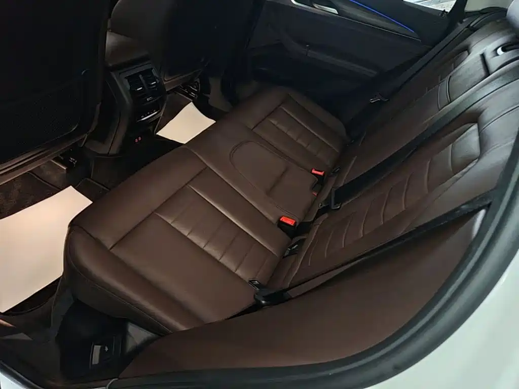 BMW X3 — миниатюра 13