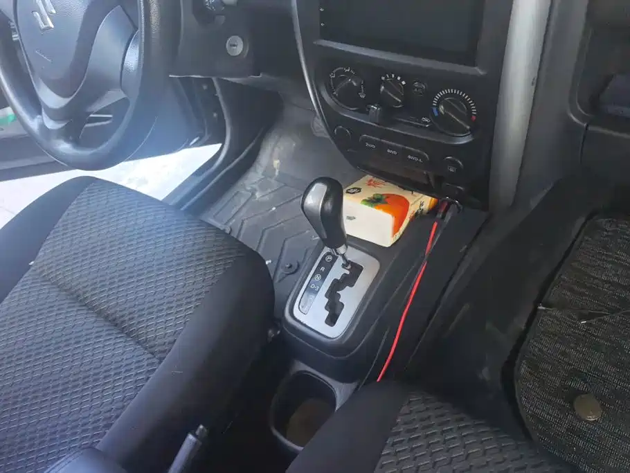 Suzuki Jimny — миниатюра 16