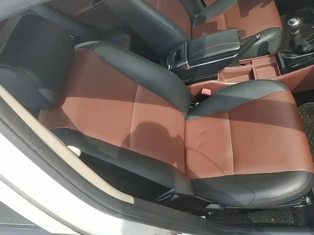 BYD F3 — миниатюра 25