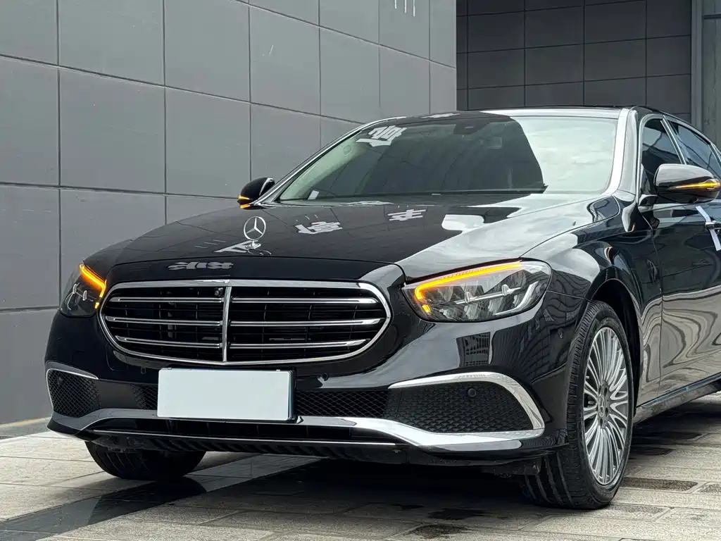 Mercedes-Benz E-Class — миниатюра 26
