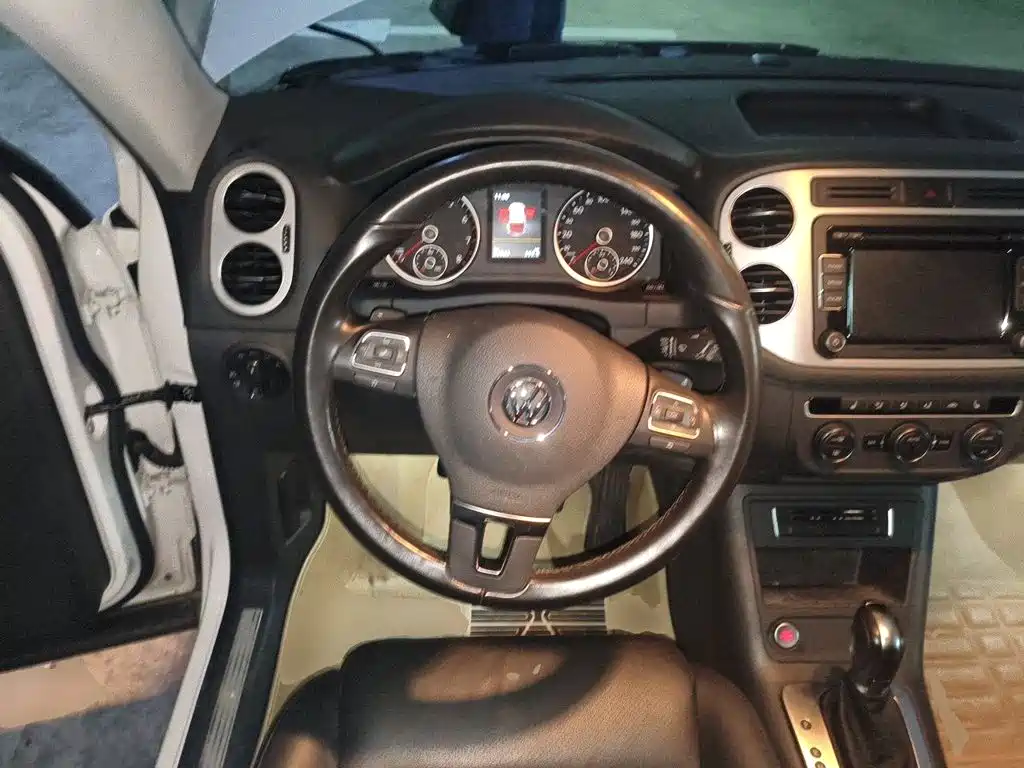 Volkswagen Tiguan — миниатюра 7