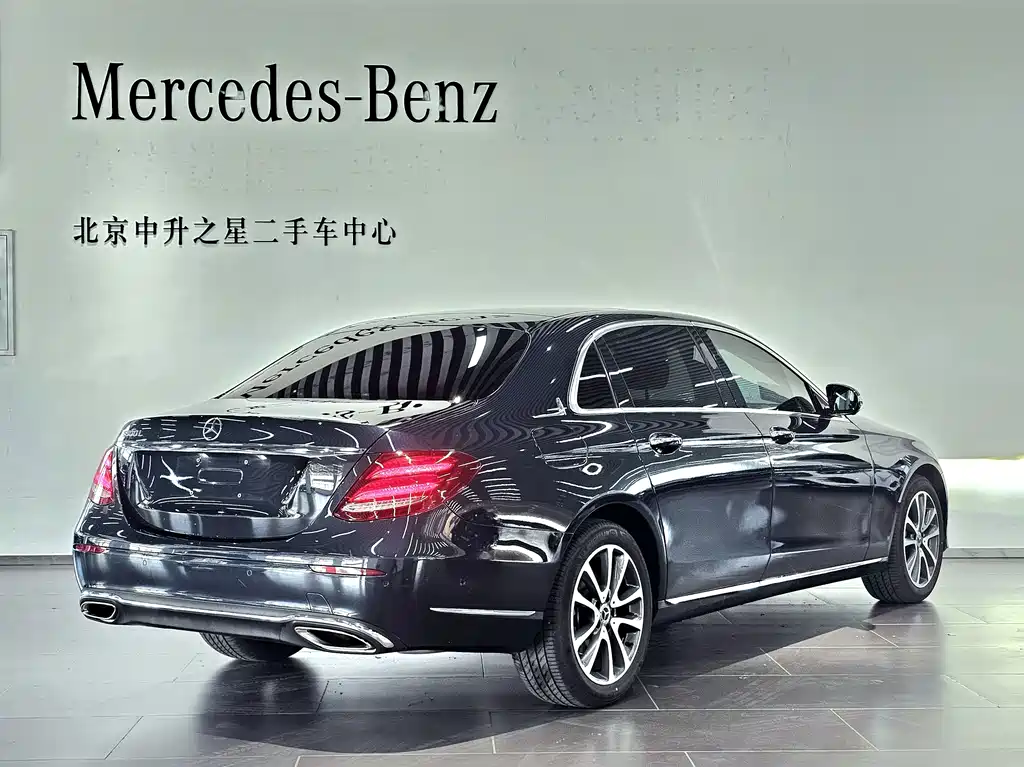 Mercedes-Benz E-Class — миниатюра 3