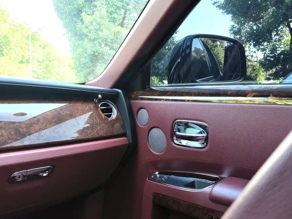 Rolls-Royce Ghost 6.6T Standard Edition, фото 10