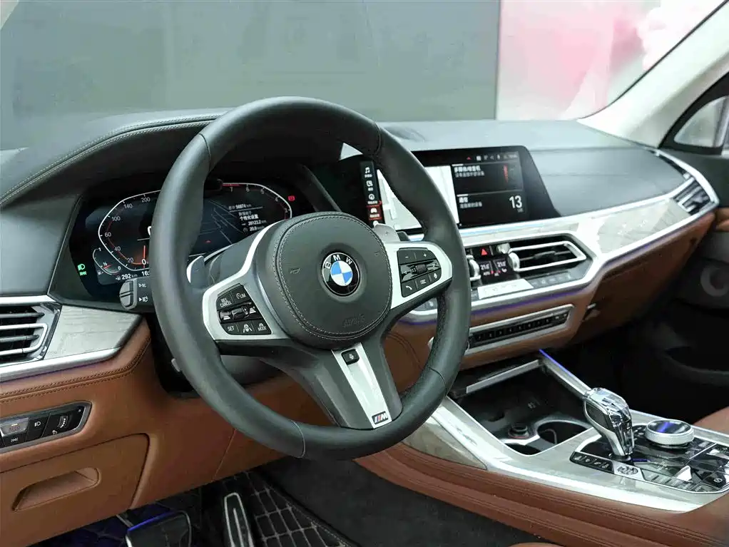 BMW X7 — миниатюра 7