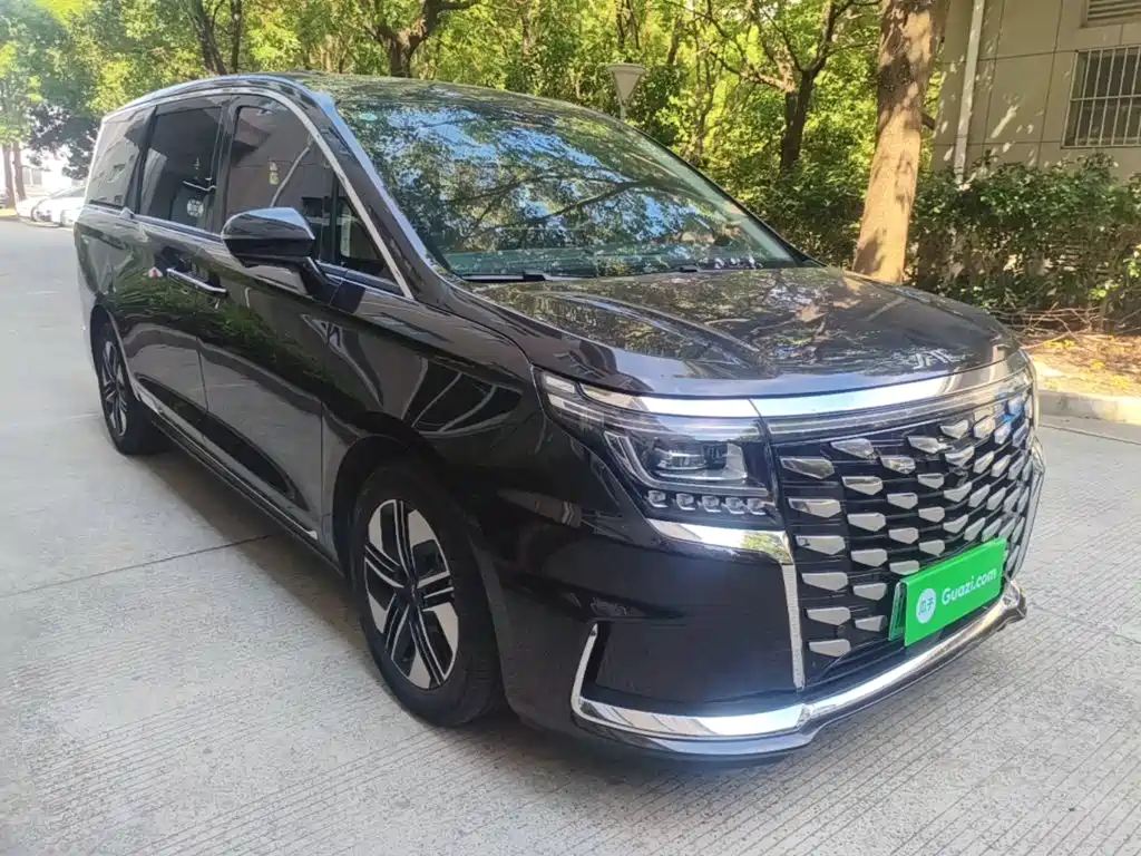 JAC Refine Refine RF8 PHEV — миниатюра 4