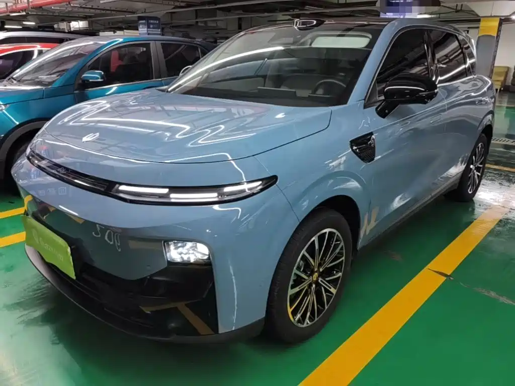 2025 Leapmotor B10 - zdjęcie 1 z 25